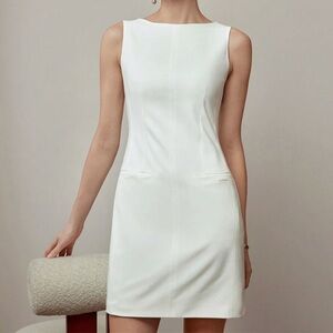 XS Elegant Mini White Sleeveless Dress